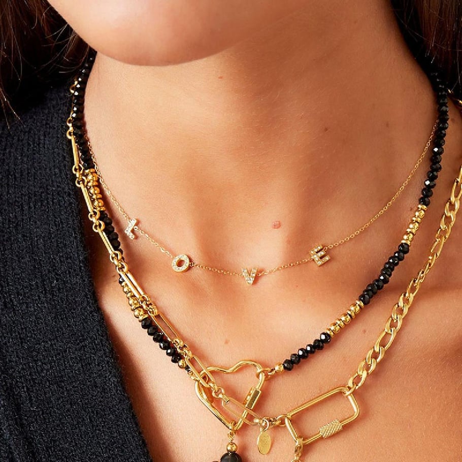 Collar de acero inoxidable con piedras y corazón. Imagen4